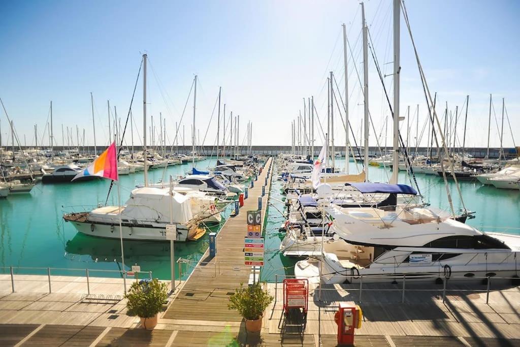 Appartamento A 50 Mt Dal Mare Rosignano Solvay Εξωτερικό φωτογραφία