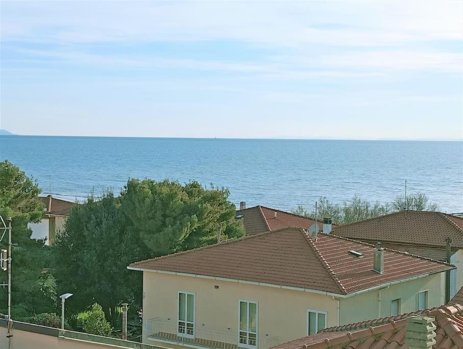 Appartamento A 50 Mt Dal Mare Rosignano Solvay Εξωτερικό φωτογραφία